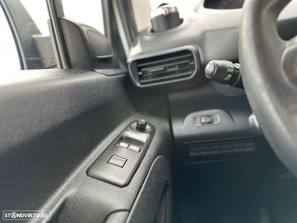 Peugeot Partner 1.6 BlueHDI - 23