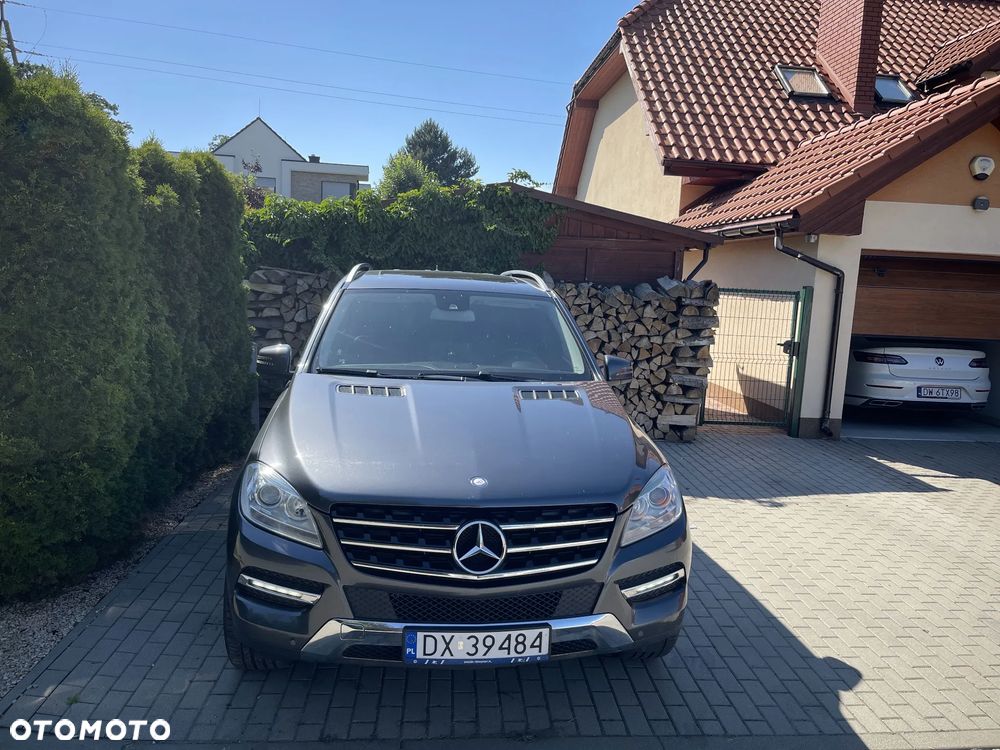 Mercedes-Benz ML - 4