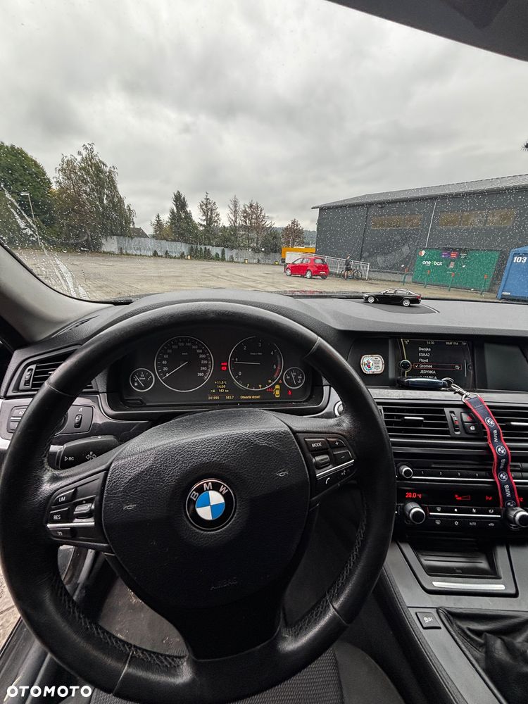 BMW Seria 5 520d - 10