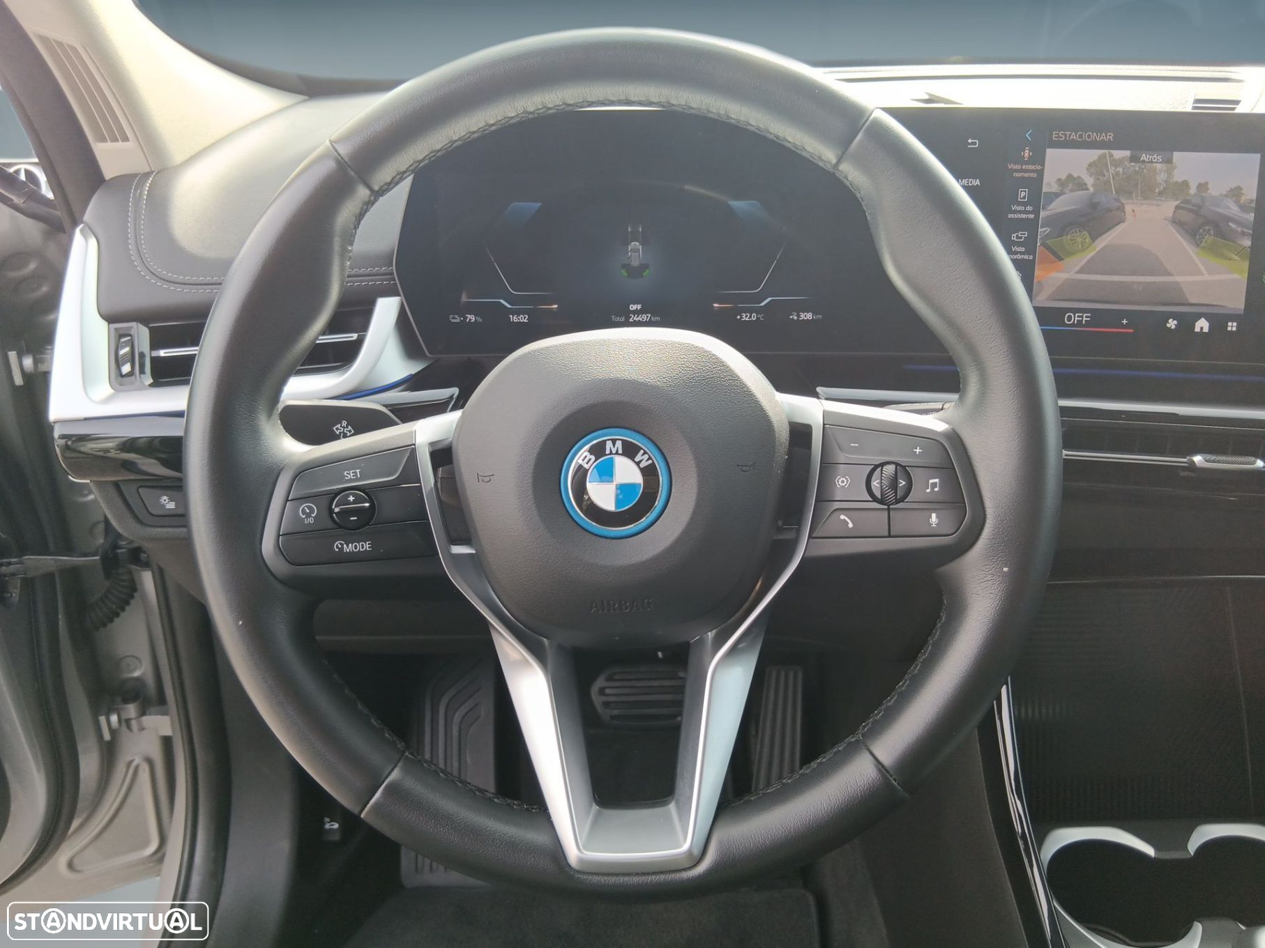 BMW ix1 eDrive20 - 14