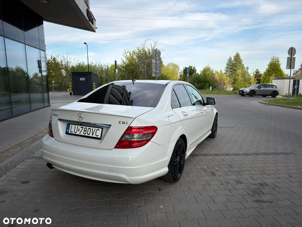 Mercedes-Benz Klasa C 220 CDI DPF Avantgarde - 8