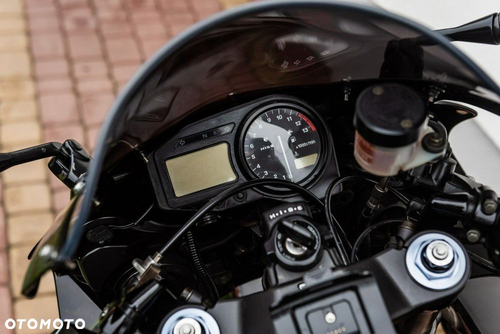 Honda CBR - 9