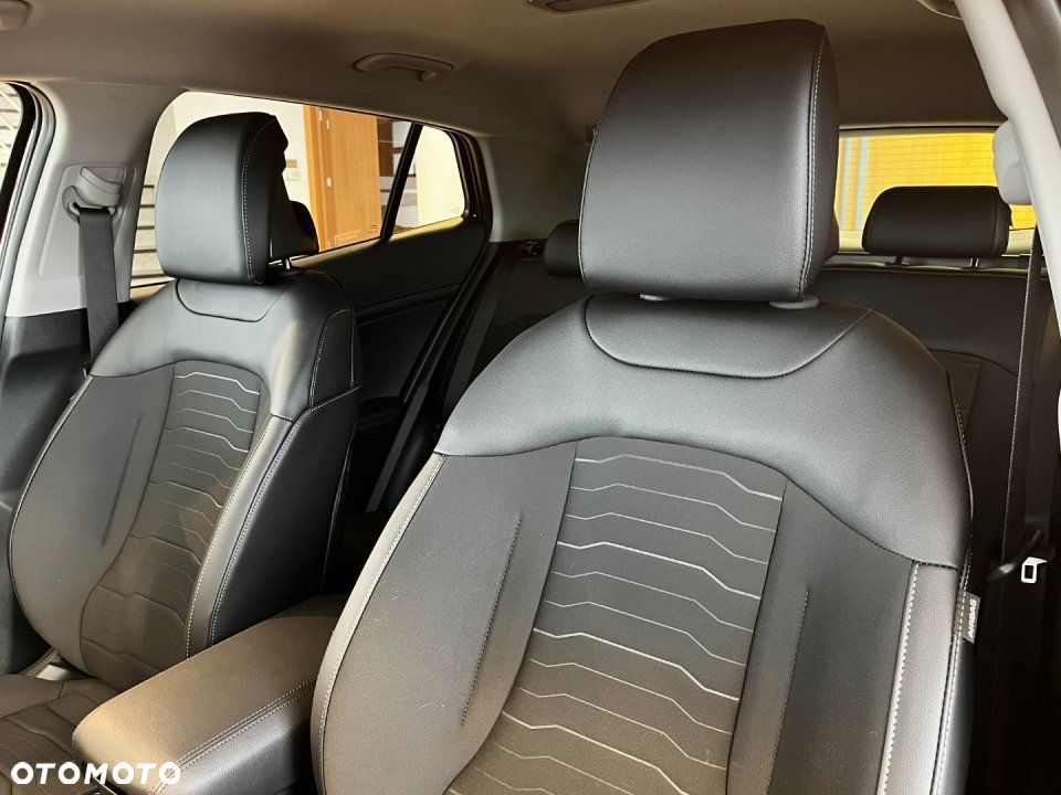 Kia Sportage - 16