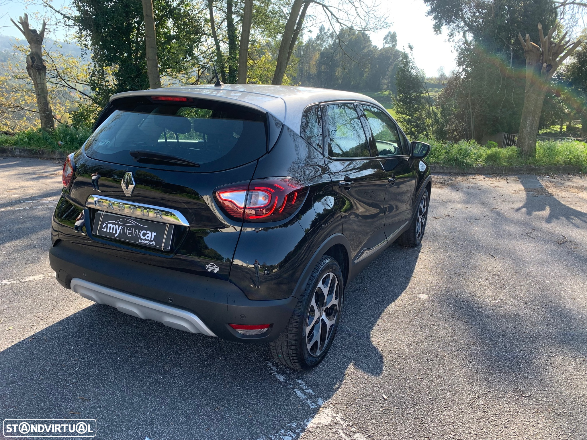 Renault Captur 1.0 TCe Exclusive - 11