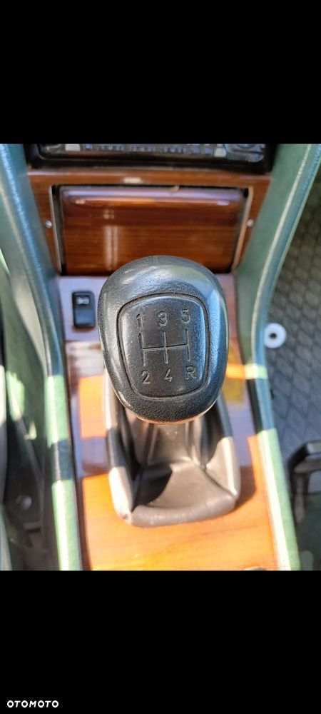 Mercedes-Benz W124 (1984-1993) - 24