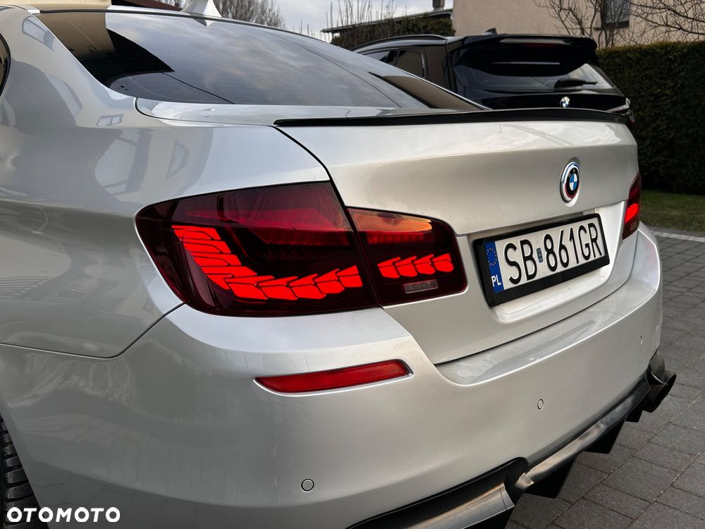 BMW Seria 5 525d - 15