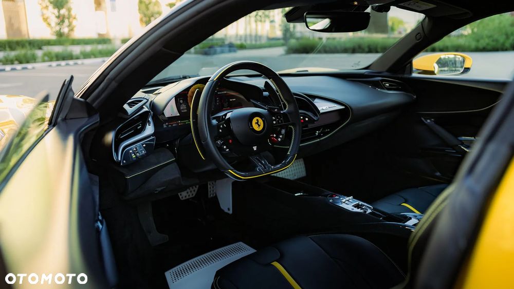 Ferrari SF90 Stradale - 13