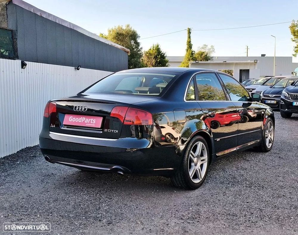 Audi A4 2.0 TDI S-line - 9