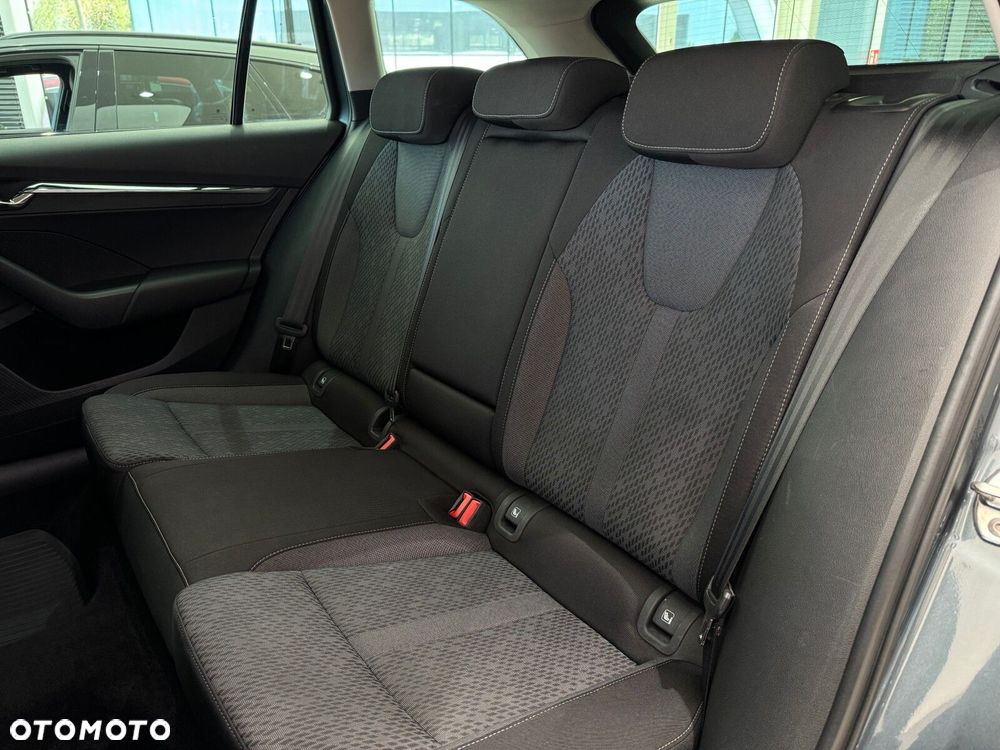 Skoda Octavia 1.4 TSI Plug-In Hybrid Style DSG - 13