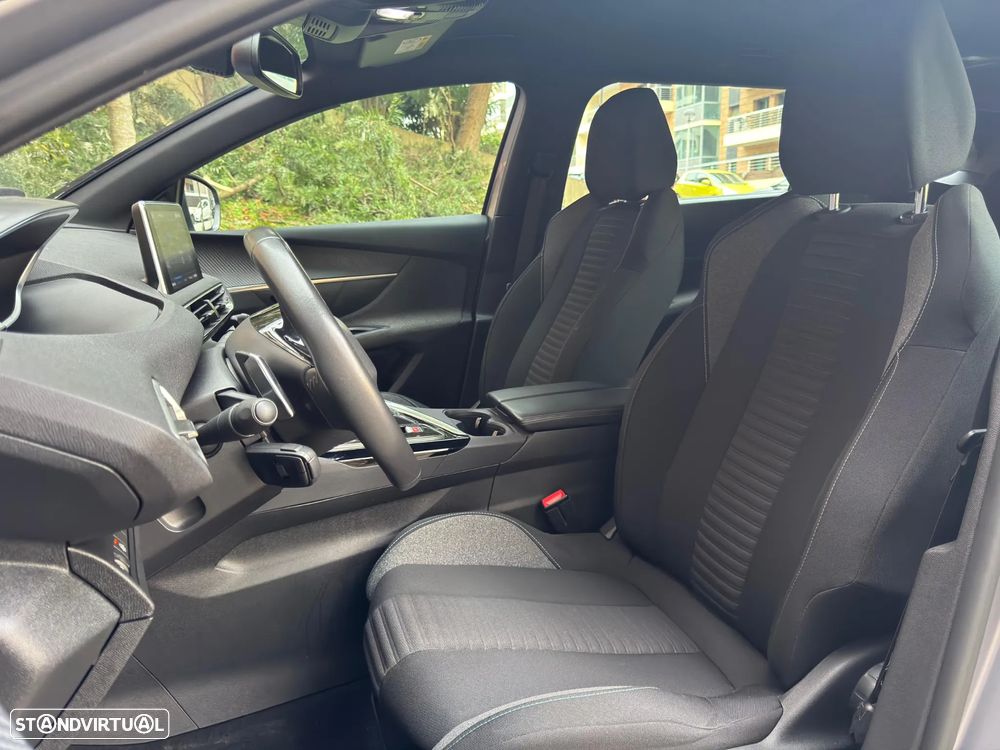 Peugeot 5008 1.5 BlueHDi Allure EAT8 - 10