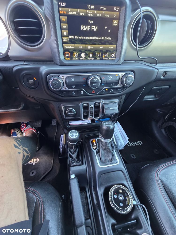Jeep Wrangler - 11