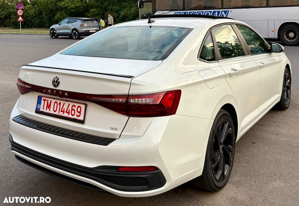 Volkswagen Jetta - 6