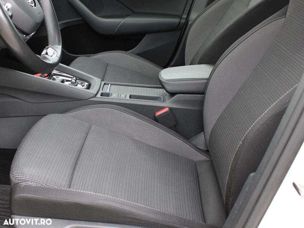 Skoda Octavia 2.0 TDI DSG Ambition - 11