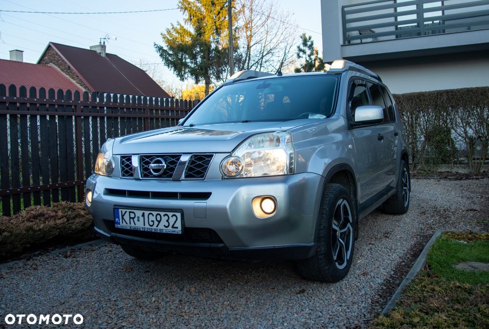 Nissan X-Trail 2.0 dCi 4x4 DPF SE - 2