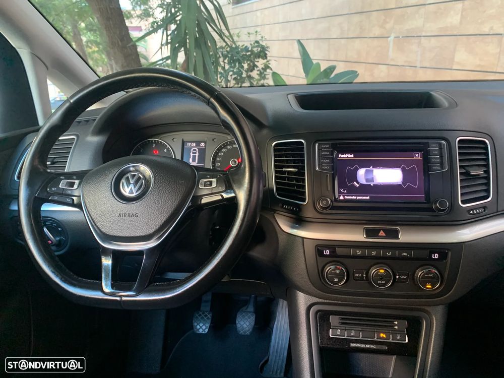 VW Sharan 2.0 TDI Blue Confortline - 16