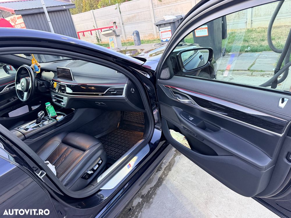 BMW Seria 7 - 20