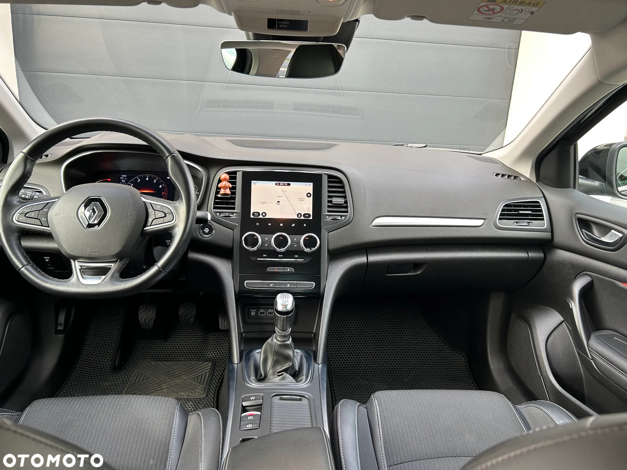 Renault Megane 1.3 TCe FAP Intens - 8