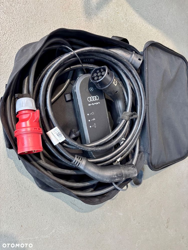 Audi e-tron - 15