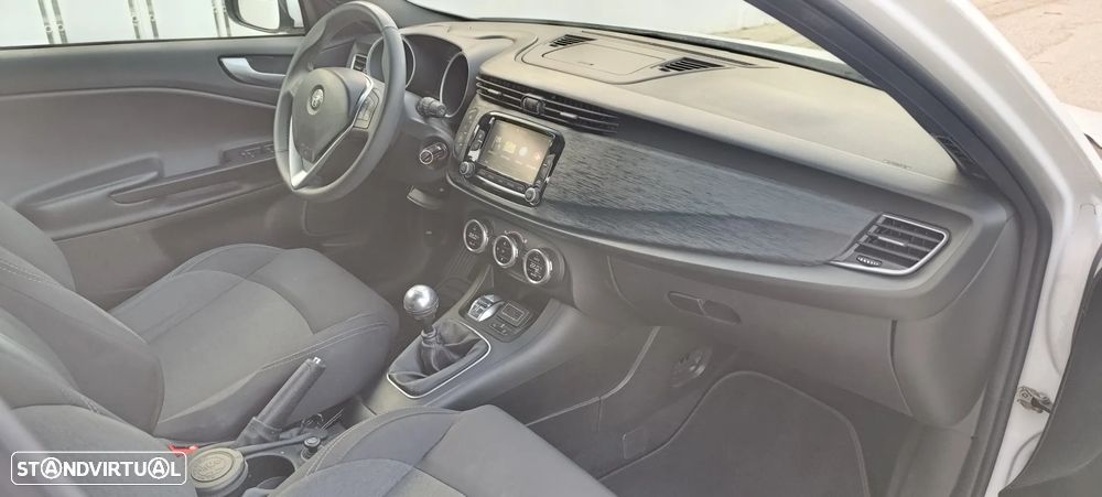 Alfa Romeo Giulietta 1.6 JTDM Sport - 13