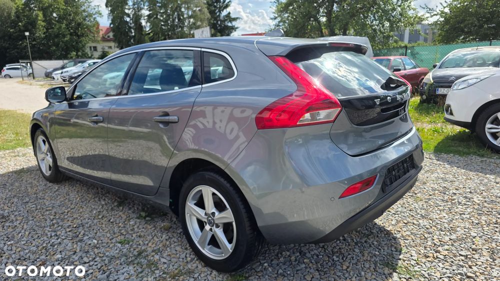 Volvo V40 D2 Kinetic - 4