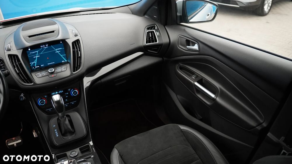 Ford Kuga 2.0 TDCi AWD ST-Line - 28