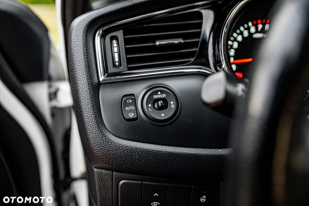 Kia Ceed 1.6 T-GDI GT - 26