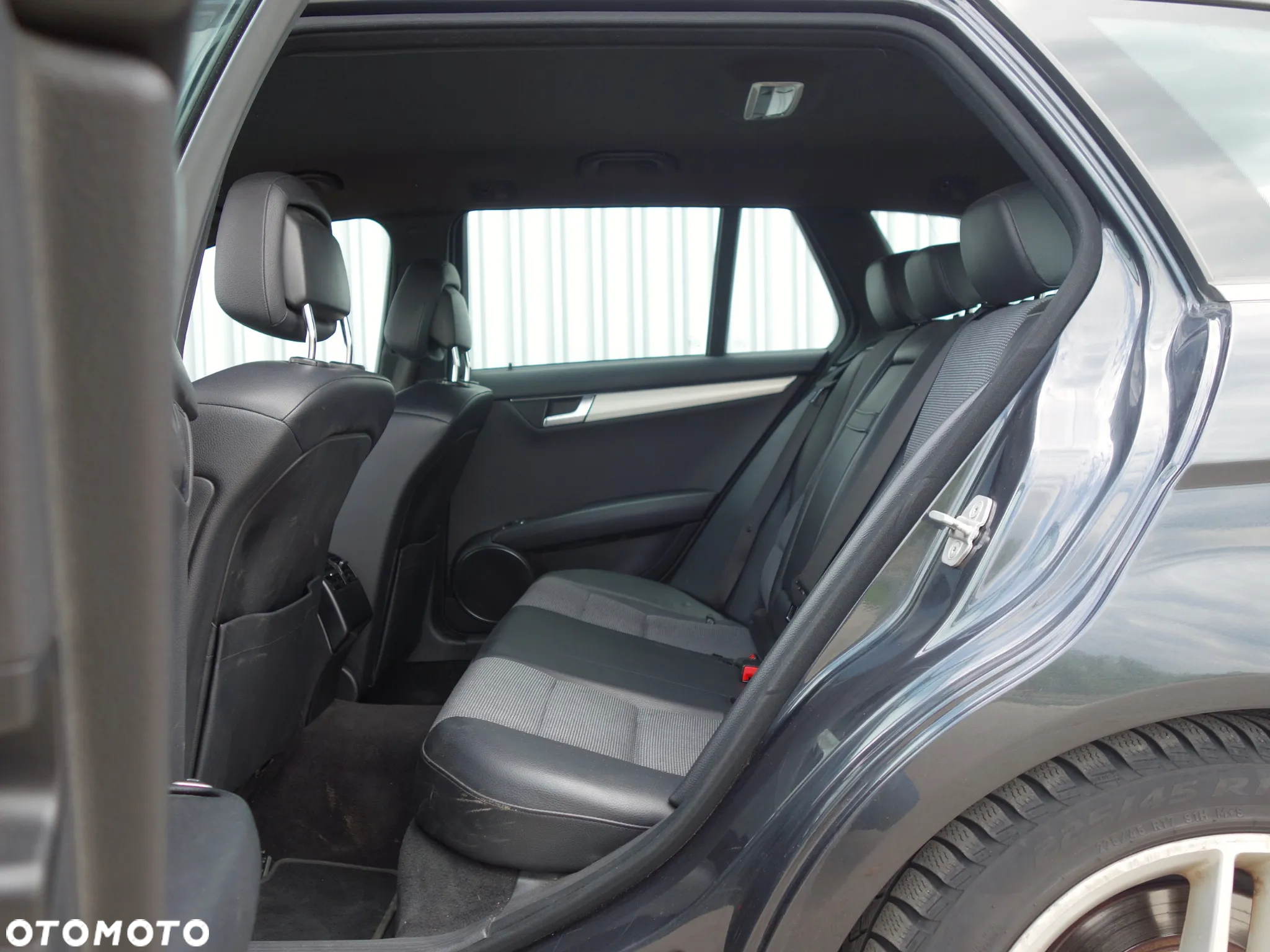 Mercedes-Benz Klasa C 250 (BlueTEC) d 4Matic T 7G-TRONIC AMG Line - 29