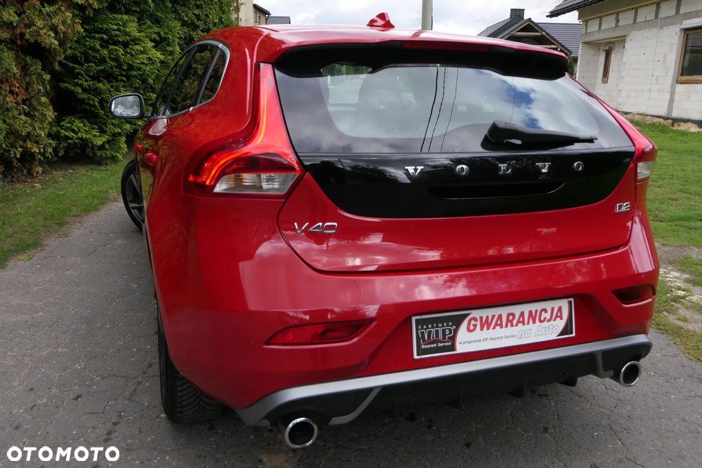 Volvo V40 D2 Drive-E R-Design Momentum - 11