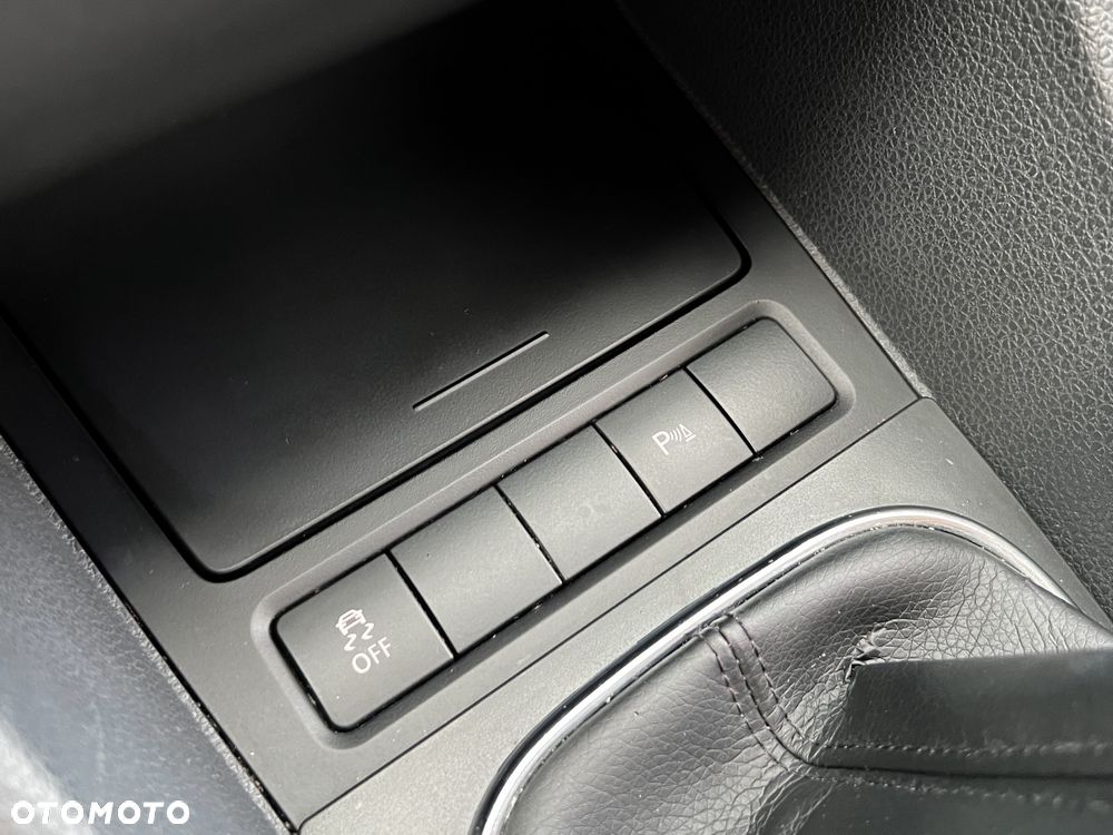 Volkswagen Golf 1.6 TDI Trendline - 27