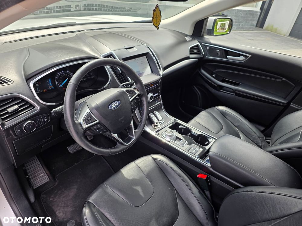 Ford Edge - 9
