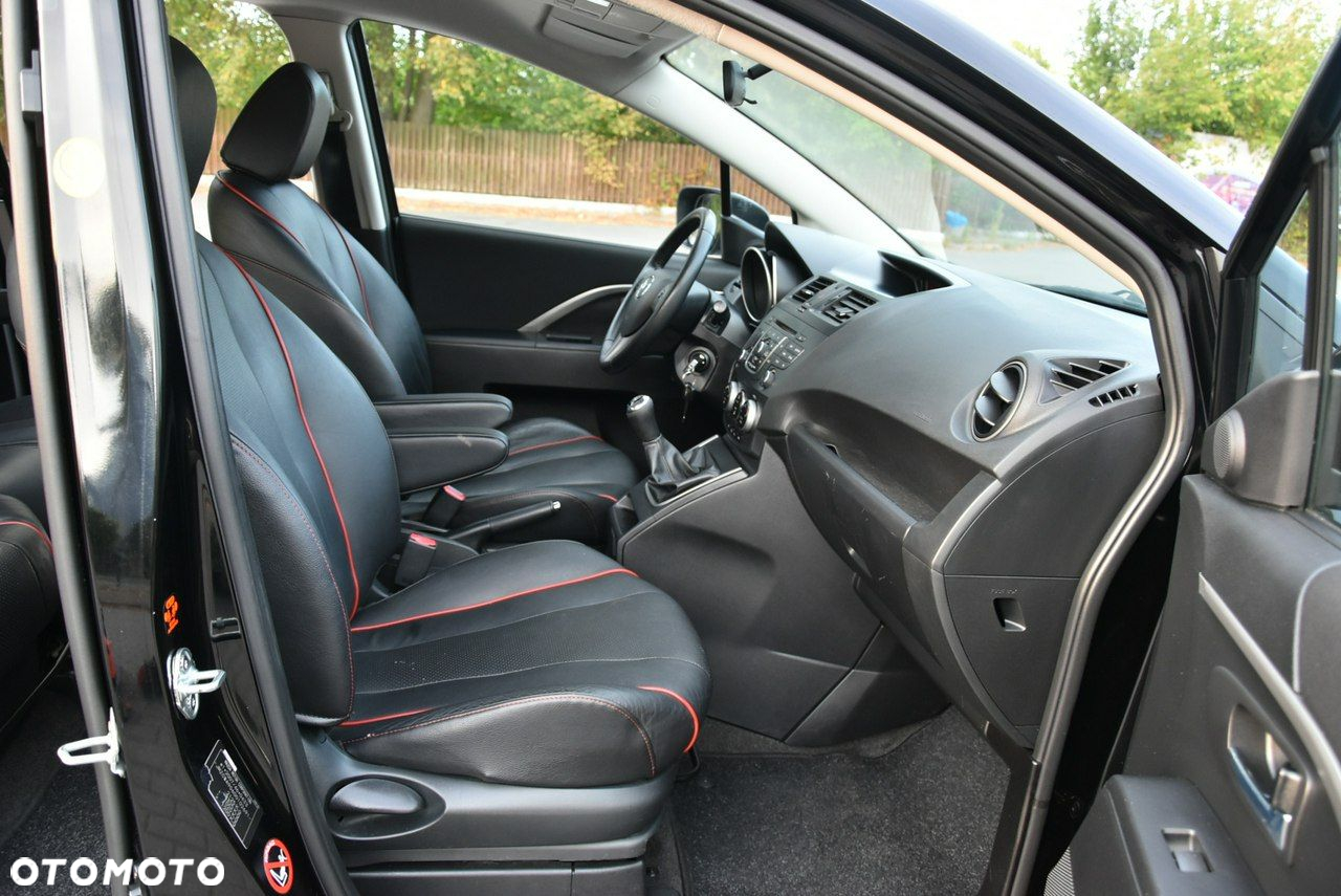 Mazda 5 - 11