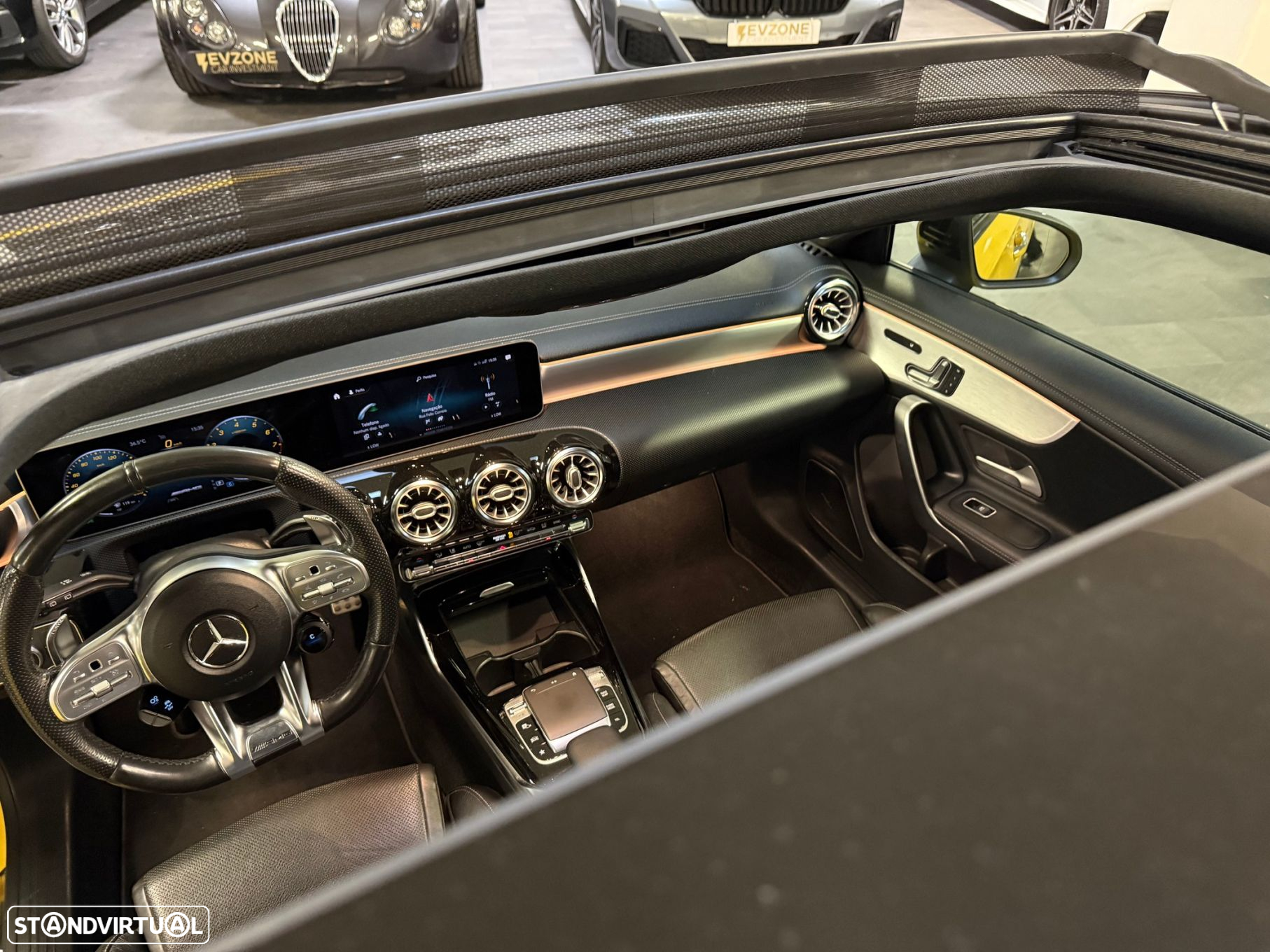 Mercedes-Benz A 35 AMG 4Matic - 22