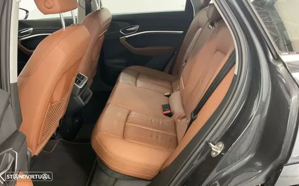 Audi e-tron 55 quattro Advanced - 7