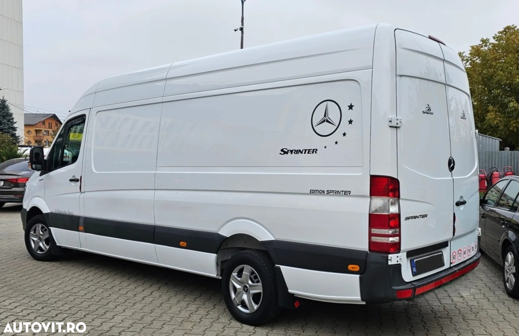 Mercedes-Benz Sprinter - 2
