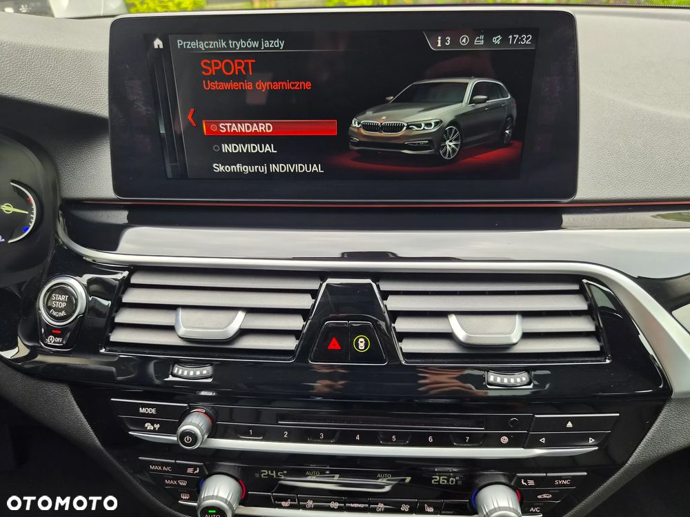 BMW Seria 5 530i Luxury Line - 16
