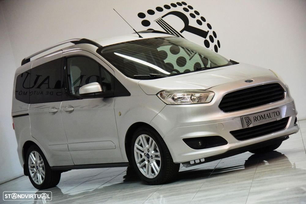 Ford Tourneo Courier 1.0 EcoBoost Titanium - 4