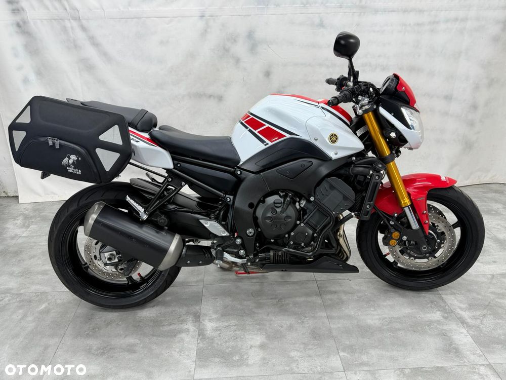 Yamaha FZ8 - 4