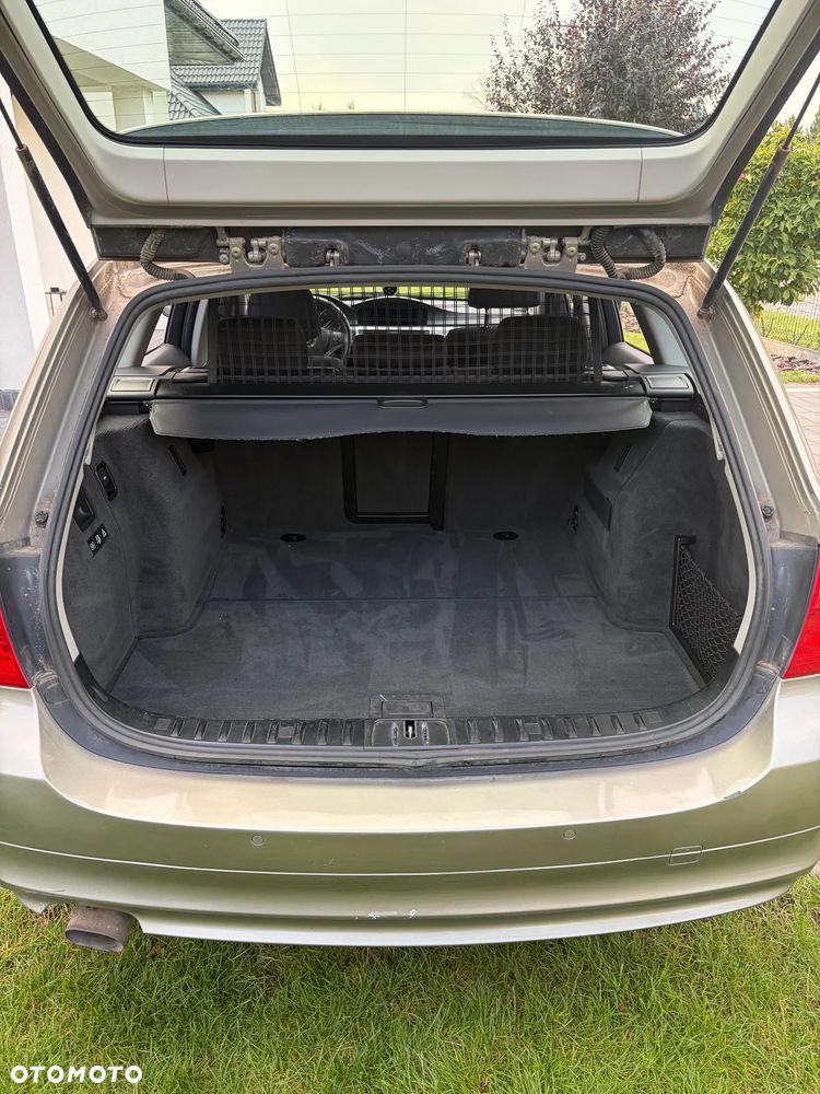 BMW Seria 3 318d DPF - 8