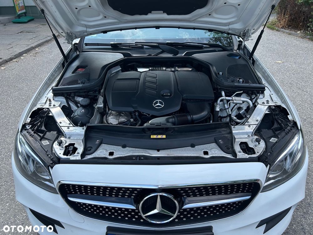 Mercedes-Benz Klasa E 220 d Coupe 4-Matic 9G-TRONIC - 7