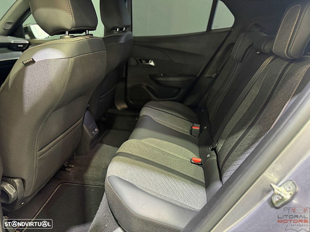 Peugeot 2008 1.2 PureTech Allure Pack - 16