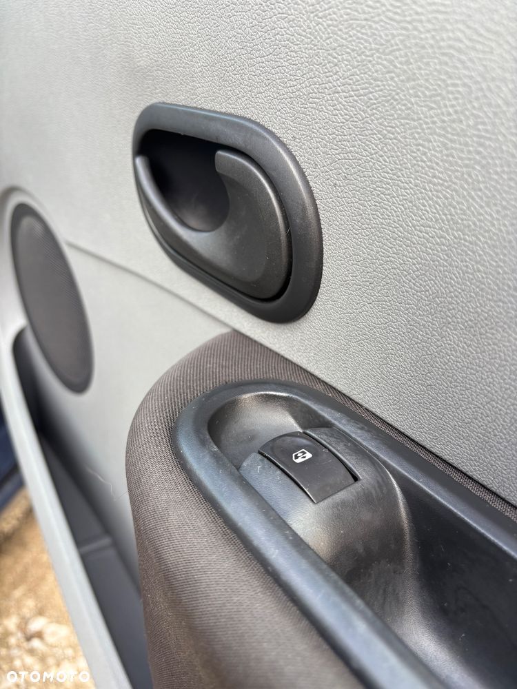 Renault Clio 1.2 16V Expression - 35