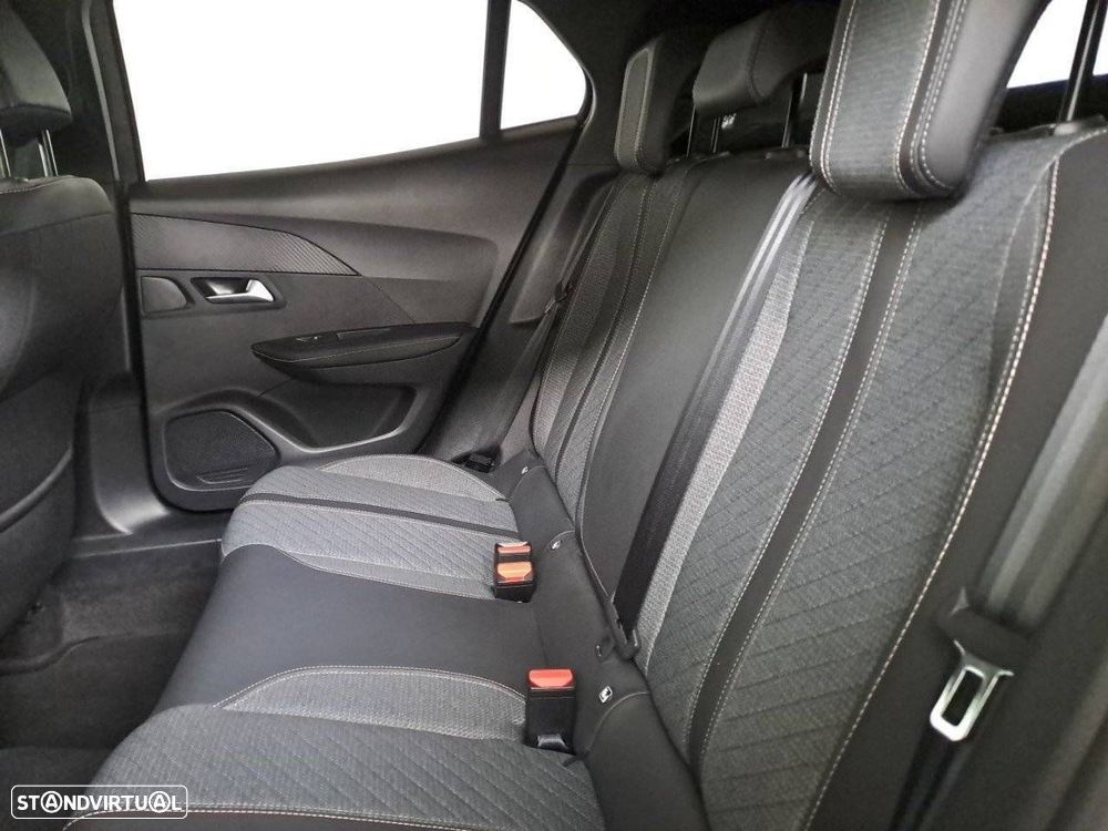 Peugeot 2008 1.2 Hybrid Allure e-DCS6 - 10