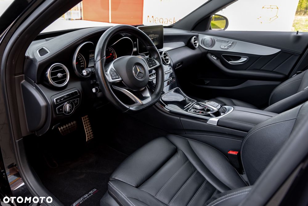 Mercedes-Benz Klasa C 450 AMG 4Matic 7G-TRONIC - 21