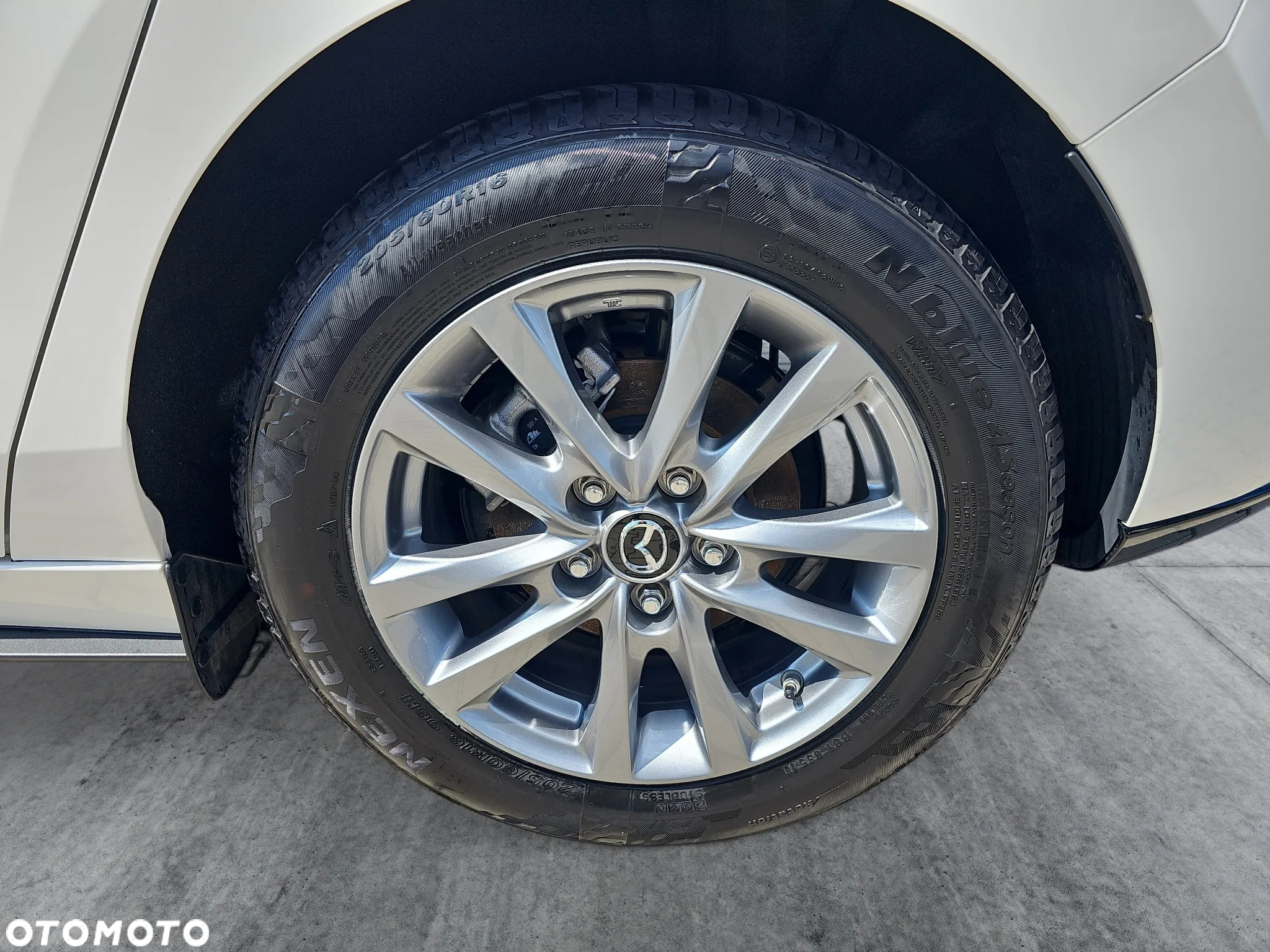 Mazda 3 2.0 mHEV Prime Line - 9