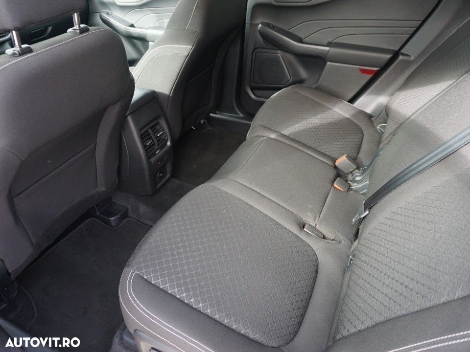 Ford Kuga - 13