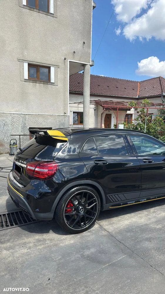 Mercedes-Benz GLA - 3