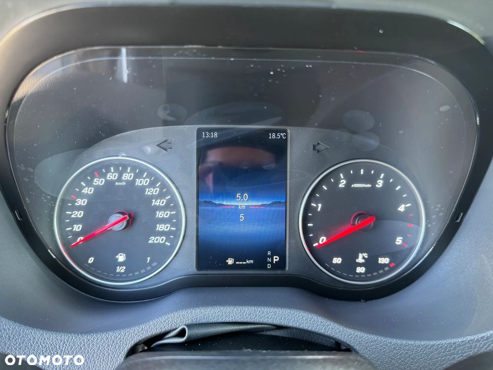 Mercedes-Benz Sprinter - 20