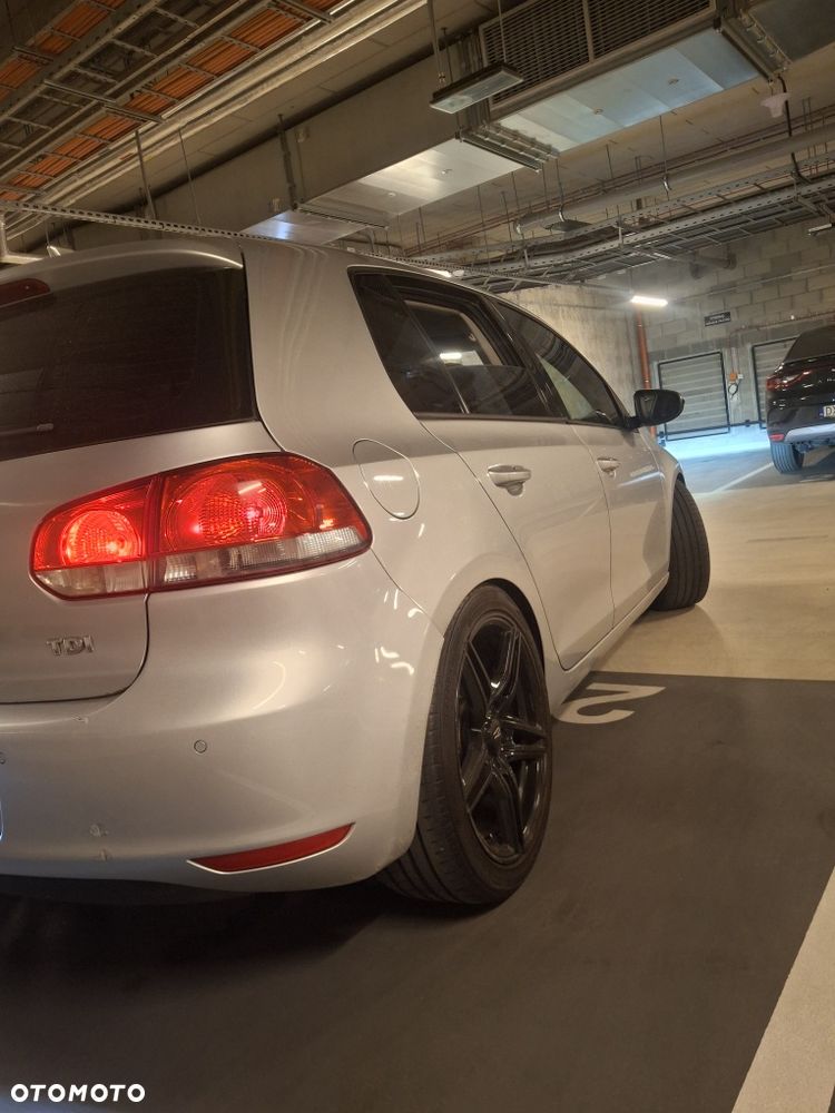 Volkswagen Golf - 4