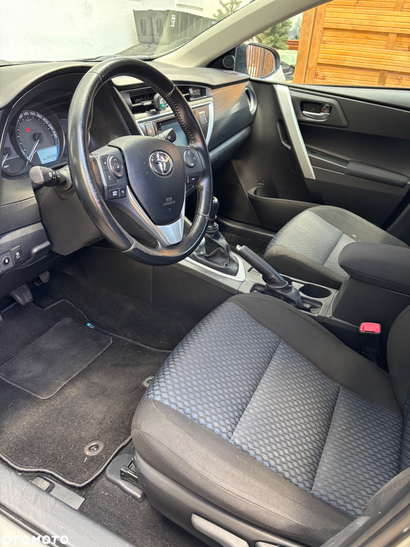 Toyota Auris 1.6 Active - 25