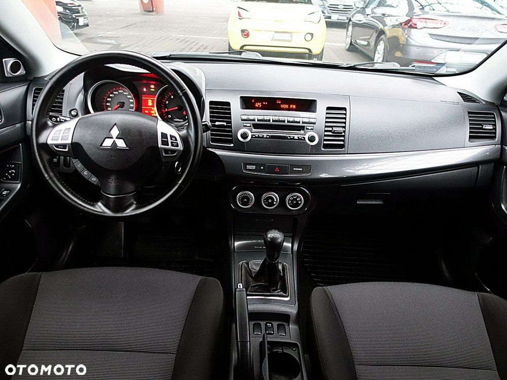 Mitsubishi Lancer - 14